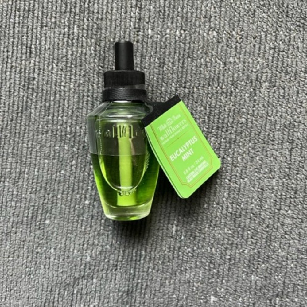 White Barn Wallflower Refill Eucalyptus Mint - NWT